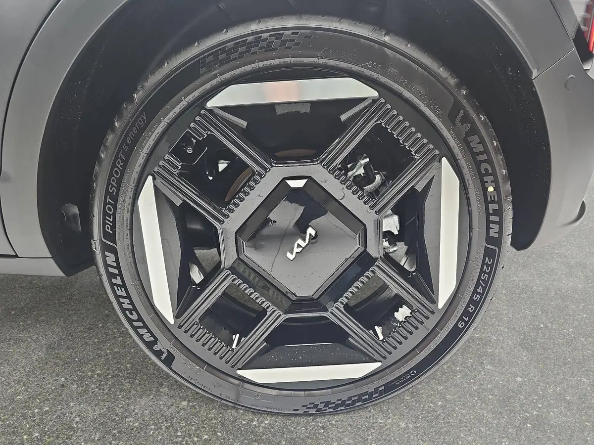 KIA EV2 61.0 KWH GT LINE MJ27 WINTER-CONNECT 22KW-AC TECHN DRIVEWISE-PARK KOM