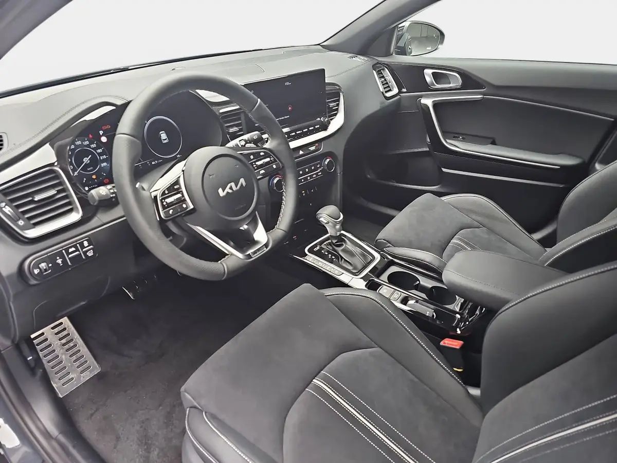 KIA XCEED 1.6 T-GDI 180 DCT GT-LINE MJ26 LEDER GLASDACH
