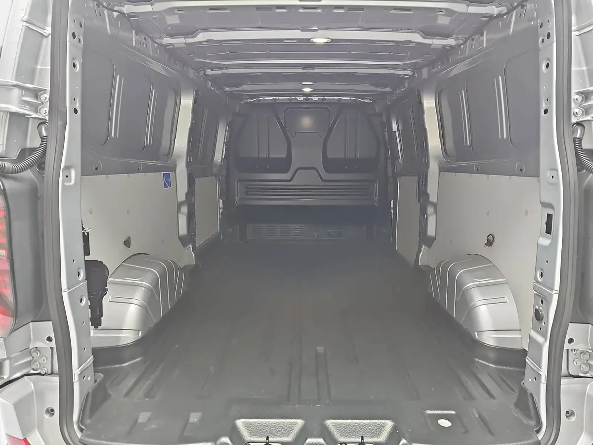 VW T7 TRANSPORTER 2.0 TDI DSG KASTEN L2H1 NAVI LED ACC WINTER 3-S KA