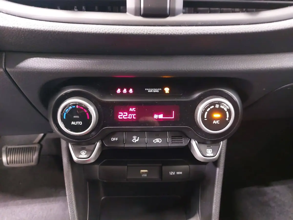 KIA PICANTO 1.0 AUTO. (AMT) VISION MJ23 NAVI