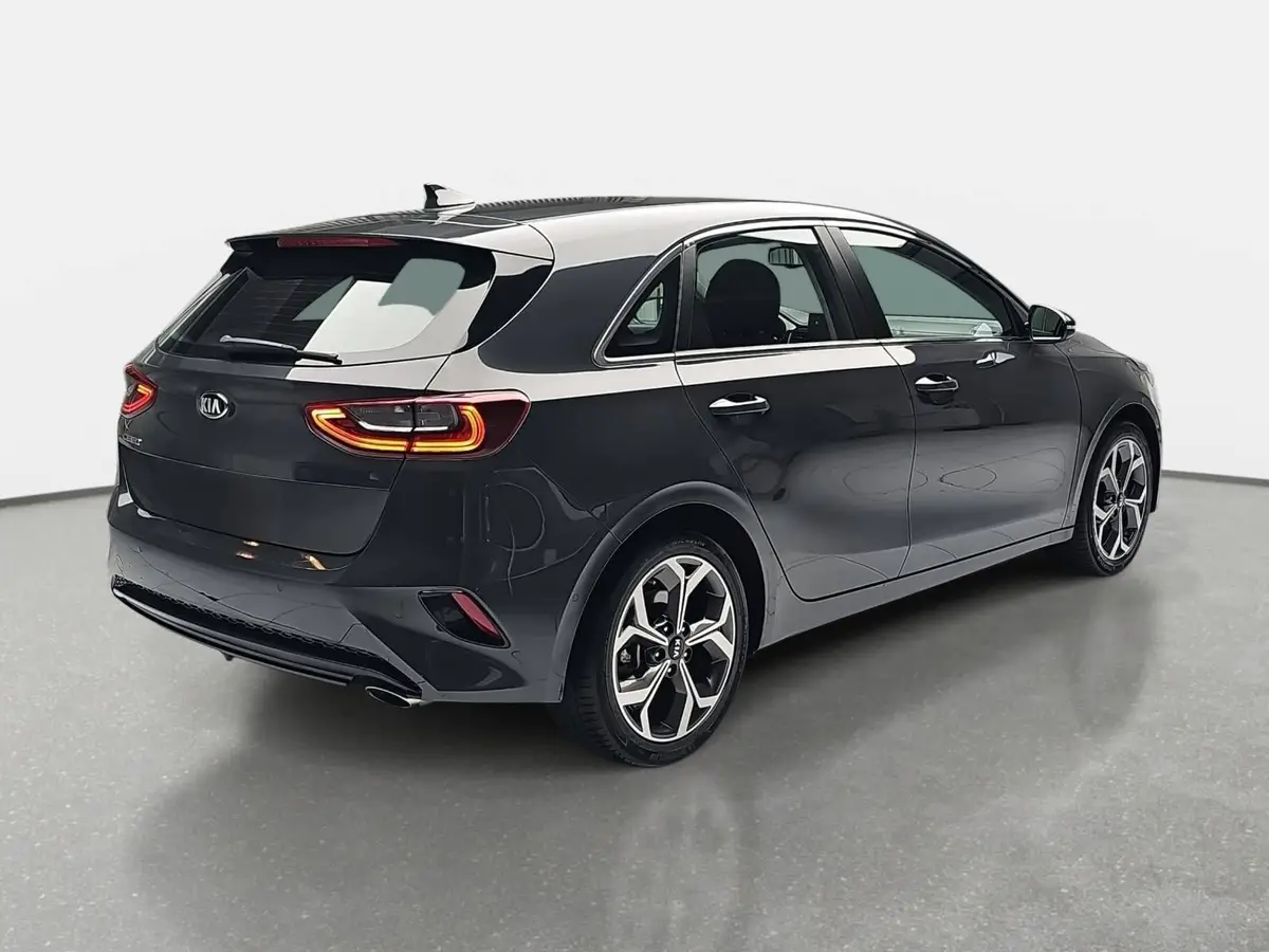 KIA CEED 1.6 CRDi Spirit Navi Winter P-Assist LM
