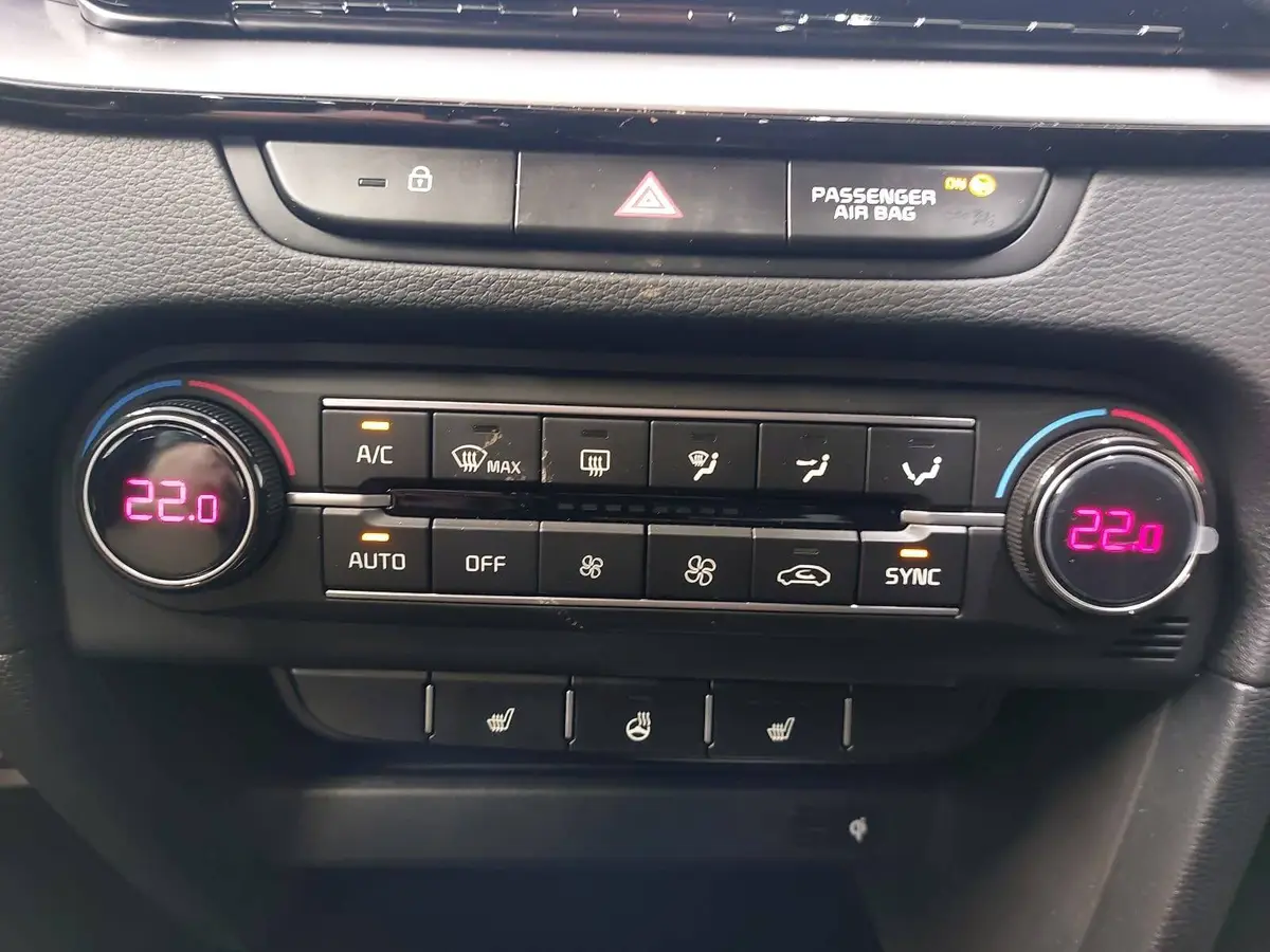 KIA XCEED 1.6 T-GDI 180 DCT GT-LINE MJ26 LEDER GLASDACH