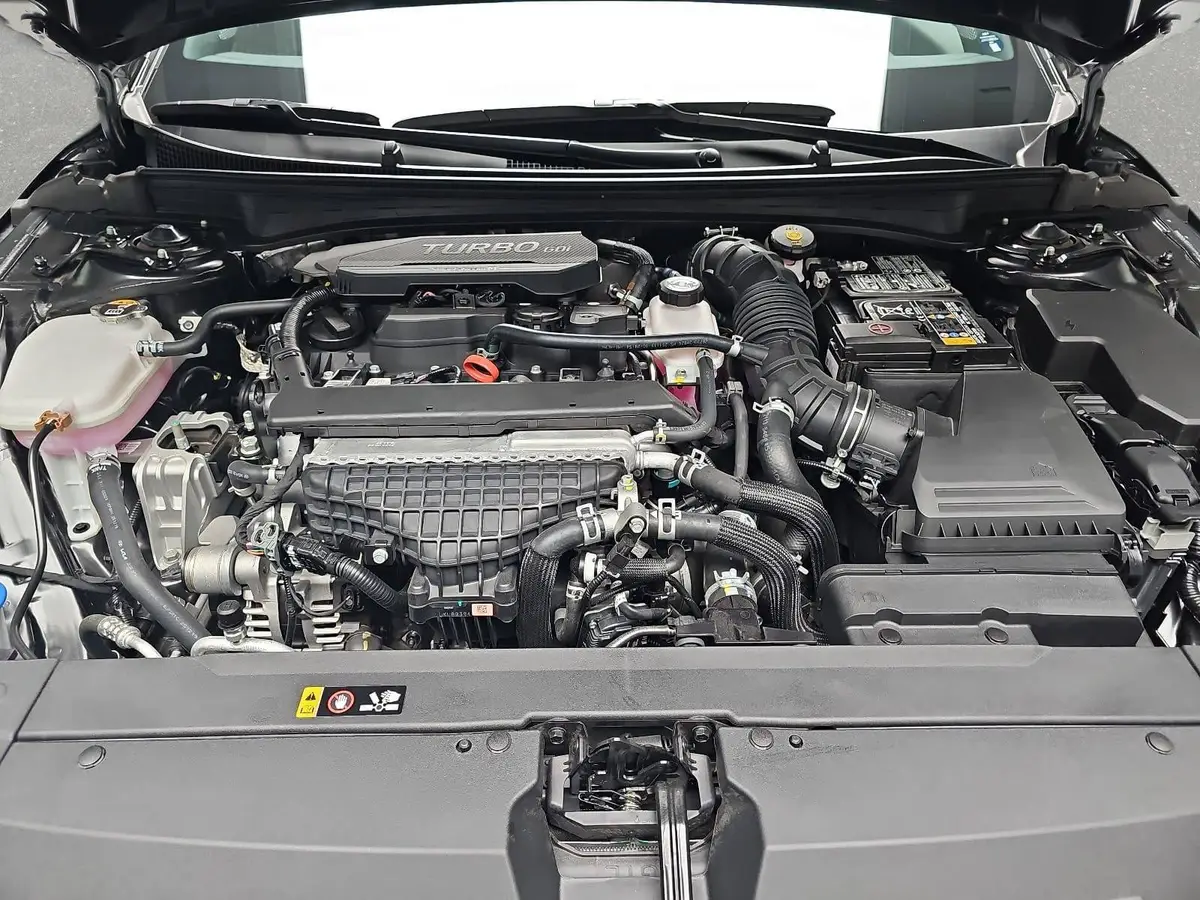 KIA K4 SW 1.6 T-GDI 180 PS DCT7 GT-LINE MJ26 DW-PARK-PRO SITZ SOUND DESIGN