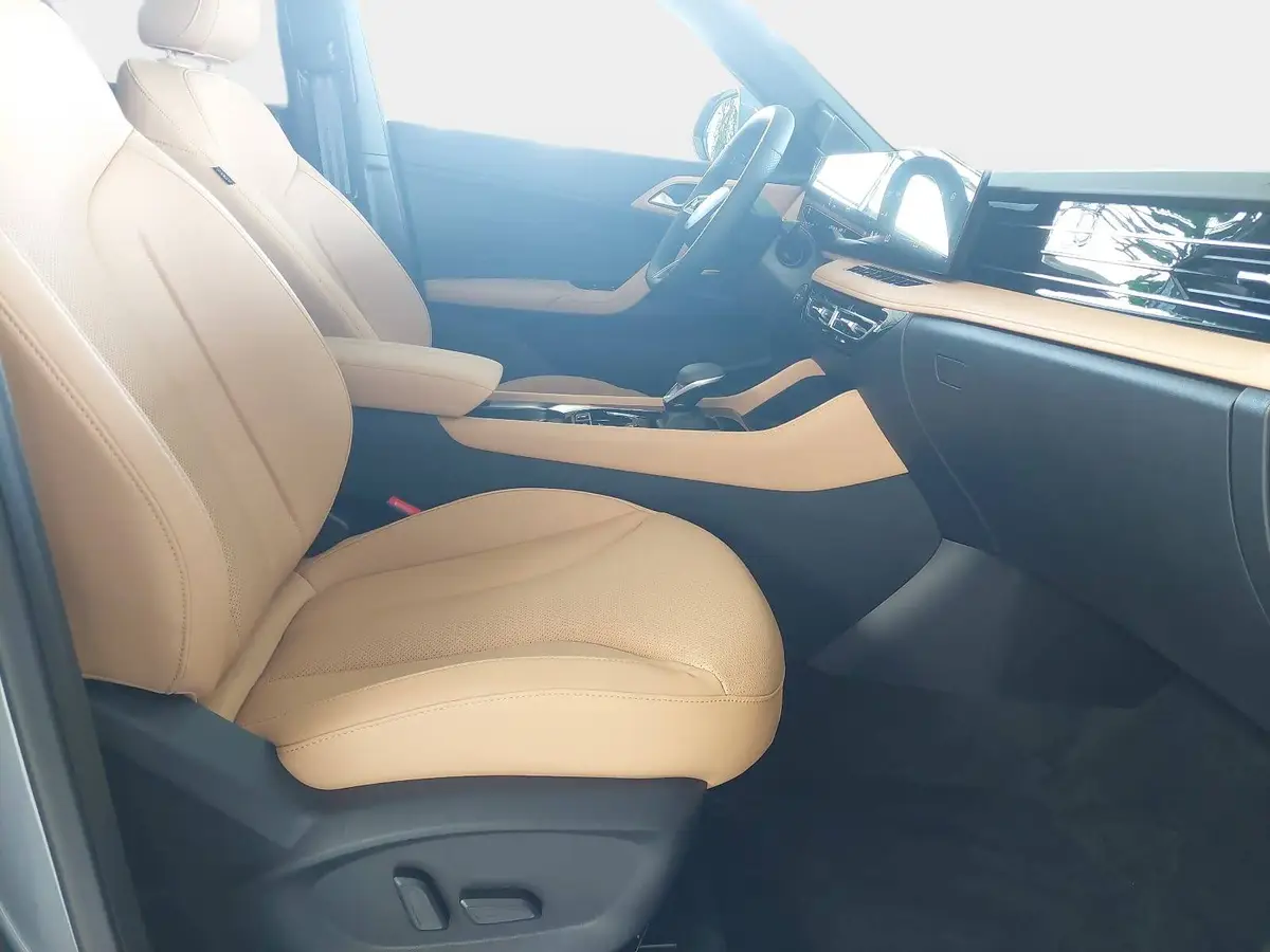 MG HS 1.5 PLUG-IN-HYBRID MY25.5 LUXURY LEDER 360-GRAD-KAMERA 19-ZOLL-LM