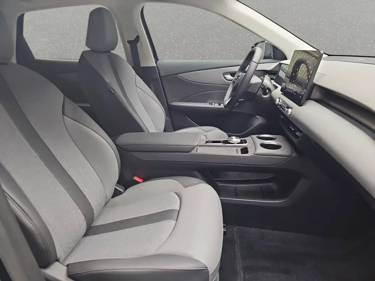 MG S5 EV 64 KWH MY25 LUXURY