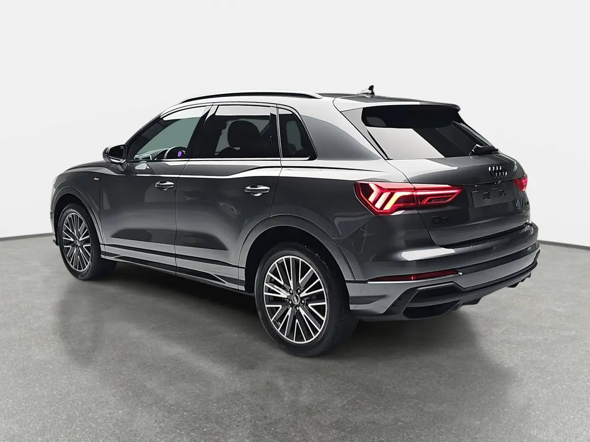 AUDI Q3 35 TDI S-TRONIC S LINE NAVI LED PANO ACC BLACK+ KA