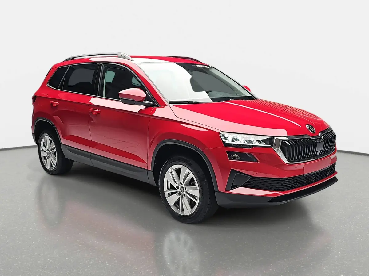 SKODA KAROQ 1.5 TSI DSG SELECTION NAVI LED ACC WINTER KAMERA A