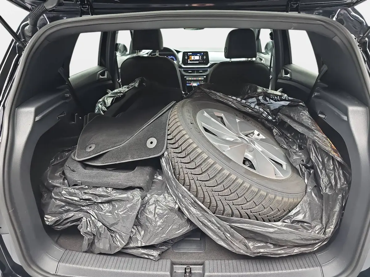 VW T-CROSS 1.0 TSI GOAL NAVI LED KLIMAAUTO ACC P-ASSIST WINTE