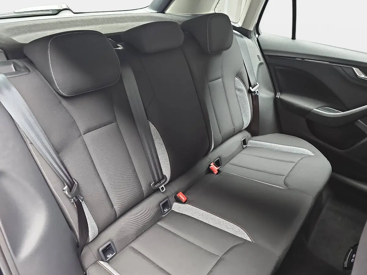 SKODA KAMIQ 1.0 TSI DSG 130 JAHRE LED KLIMAUTO WINTER SICHT KA