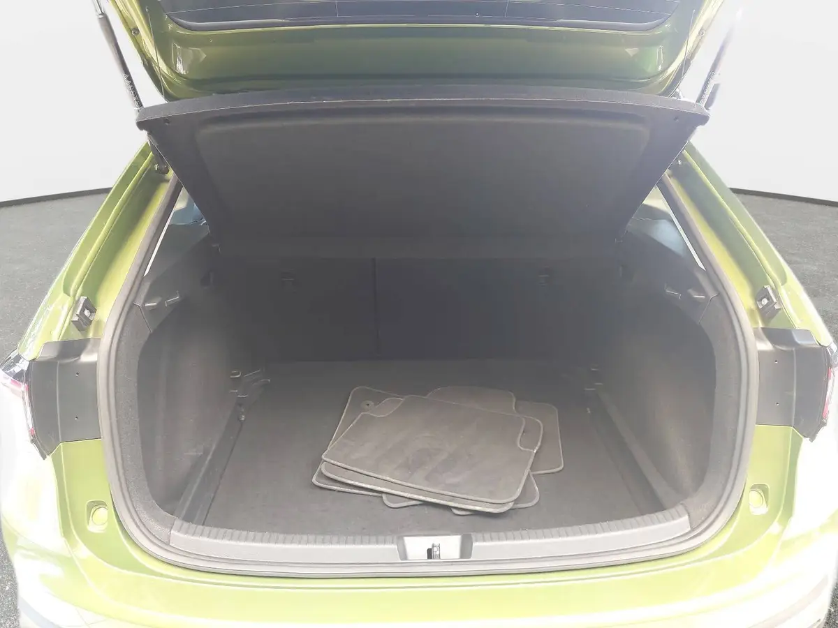 VW TAIGO 1.0 TSI DSG LIFE NAVI LED ACC SITZHEIZUNG PDC KAME