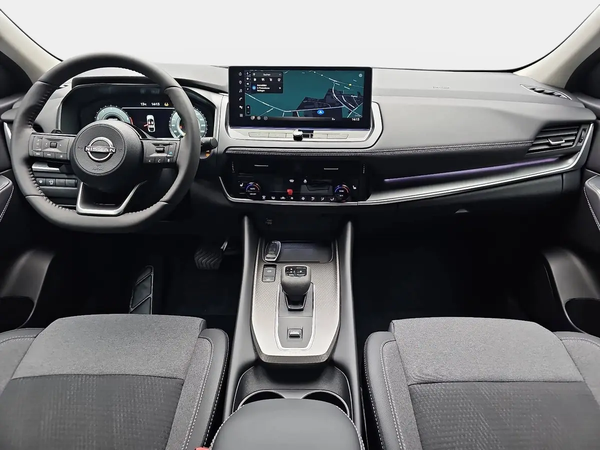 NISSAN QASHQAI 1.3 DIG-T XTRONIC N-CONNECTA PANO WINTER