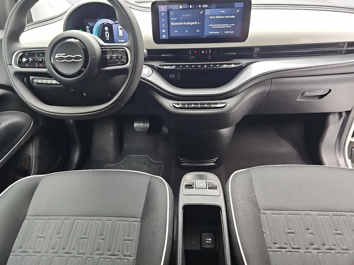 FIAT 500C ELEKTRO 42 KWH APPLE CARPLAY/ANDROID AUTO, DAB+