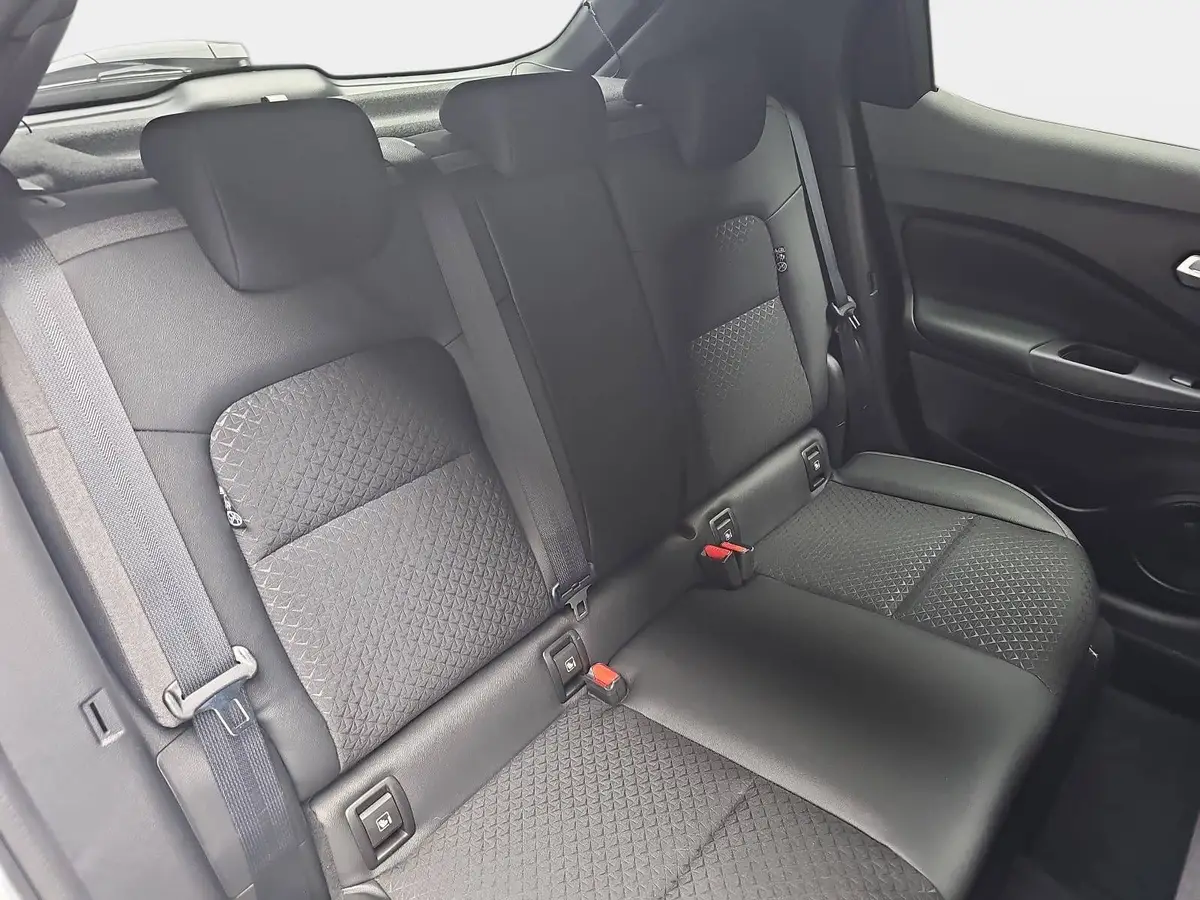 NISSAN JUKE 1.0 DIG-T 5T AUTO. N-CONNECTA NAVI WINTER