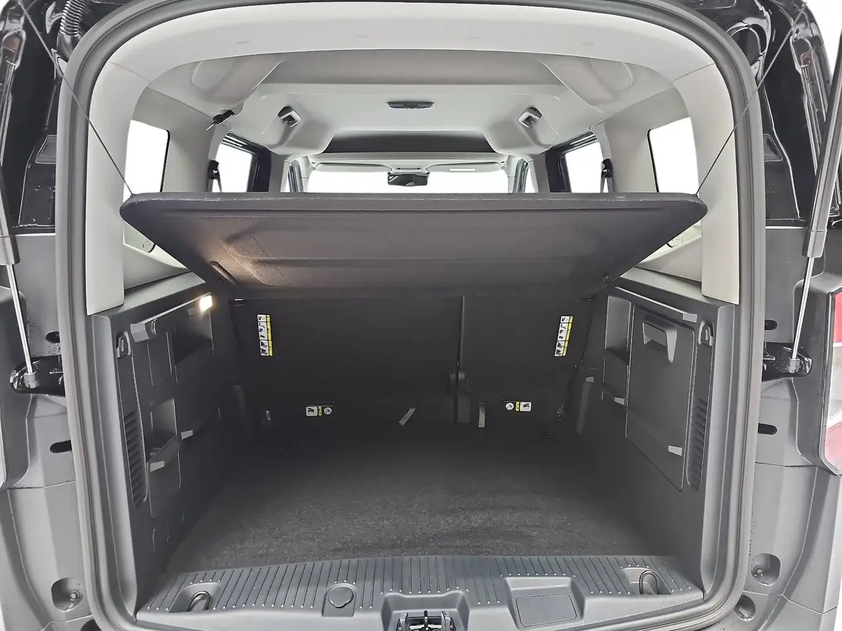 FORD TOURNEO COURIER 1.0 EB AUT. ACTIVE+NAVI+ACC+WINTER+SPUR+KAMERA+LM