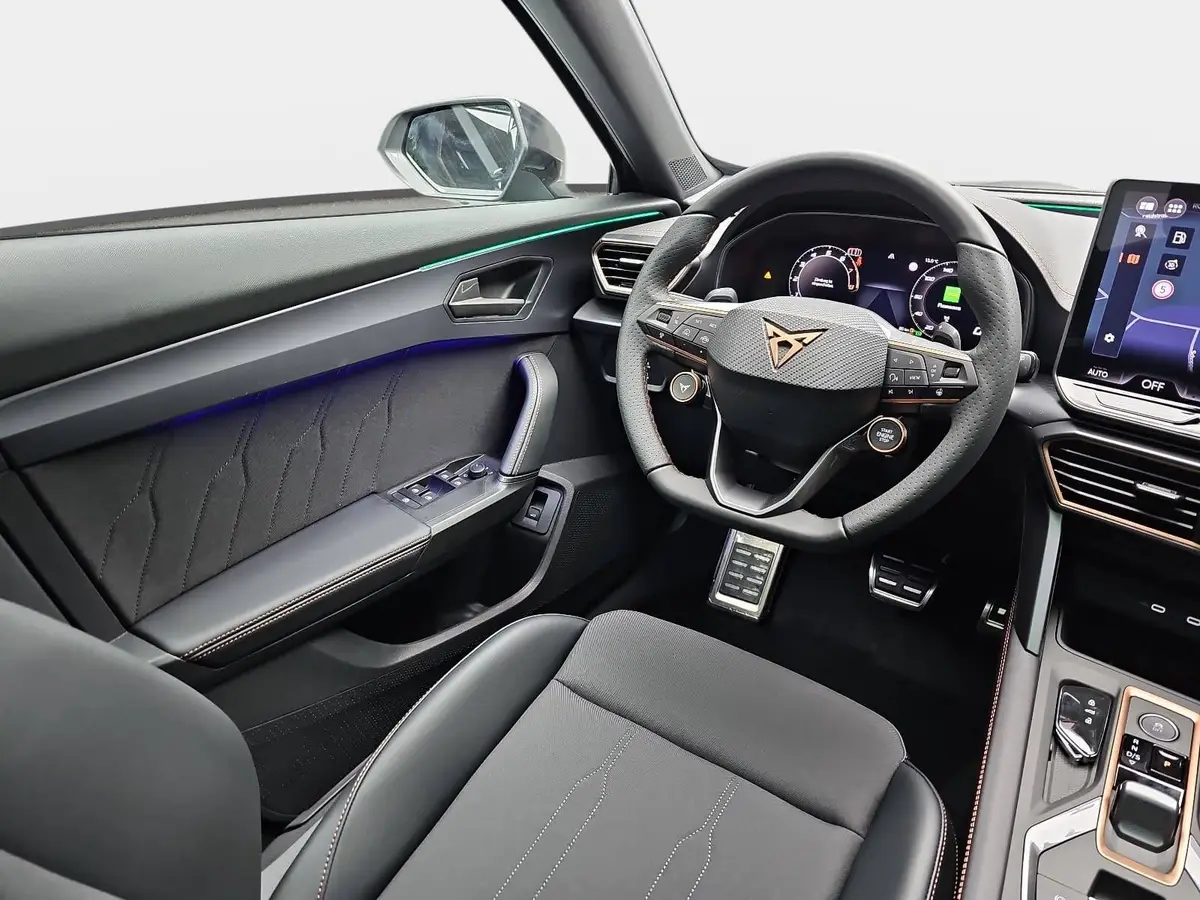 CUPRA FORMENTOR 1.5 ETSI DSG NAVI LED-HD ACC PANO WINTER KAMERA AH