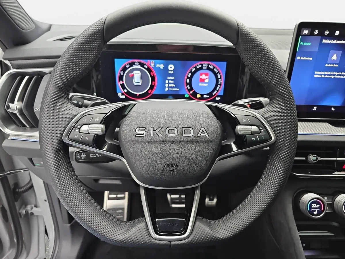 SKODA KODIAQ 2.0 TDI DSG SPORTLINE 4X4 NAVI LED ACC HUD 7-SITZE