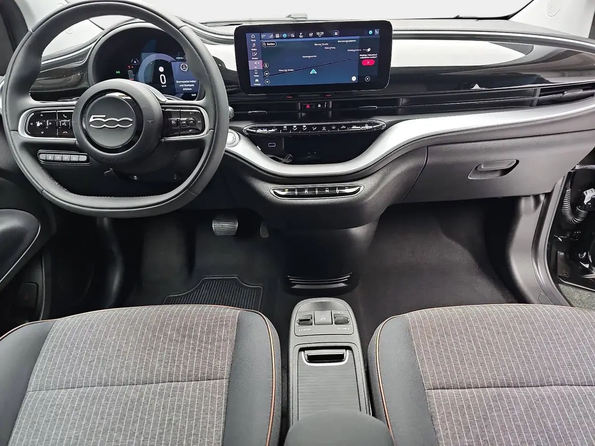 FIAT 500E ELEKTRO 42 KWH 3+1 ICON