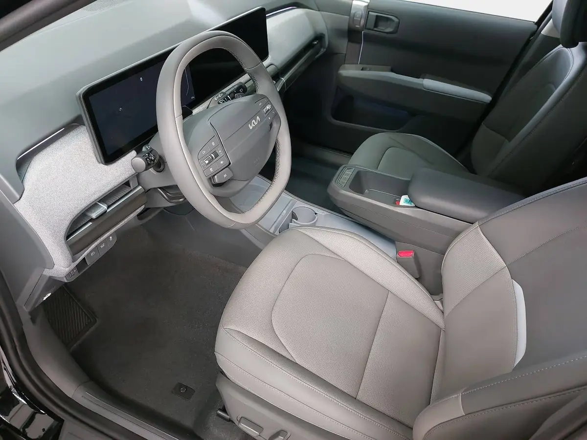 KIA EV3 81.4 KWH EARTH MJ26 WINTER BUSIN. UPGRADE DRIVEWISE-PARK DESIGN SOUND