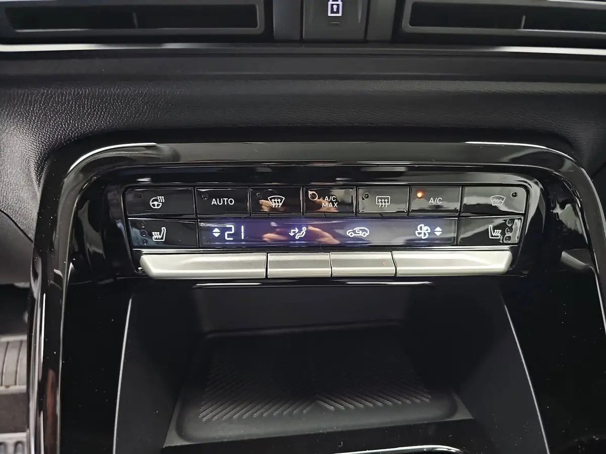 CITROËN C3 AIRCROSS 1.2 HYBRID 145 E-DCS6 PLUS 7-S