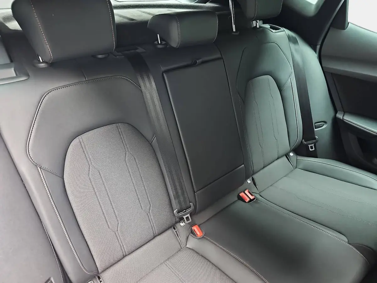 CUPRA FORMENTOR 1.5 ETSI DSG NAVI LED KAMERA 360