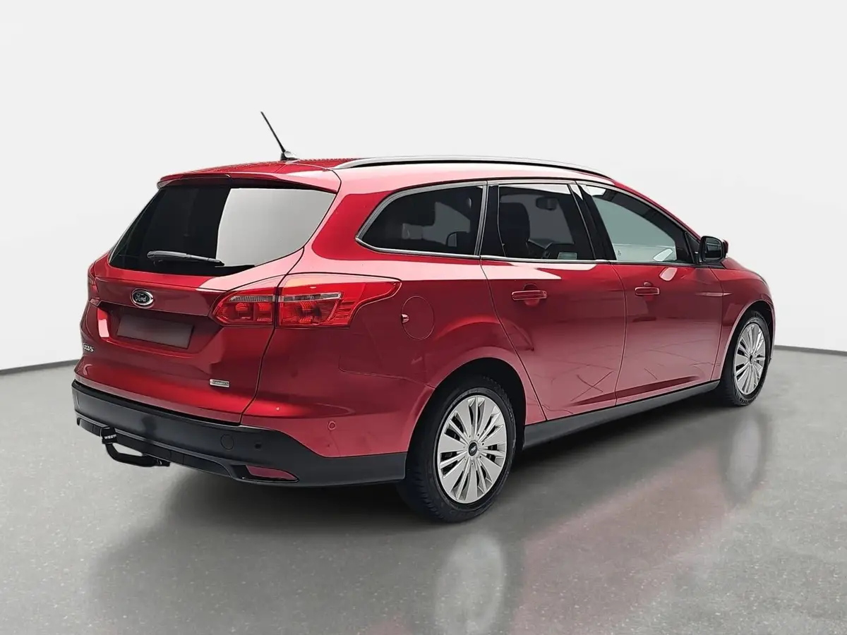 FORD FOCUS 1.0 EB BUSINESS NAVI GRA WINTER P-ASSIST AHK