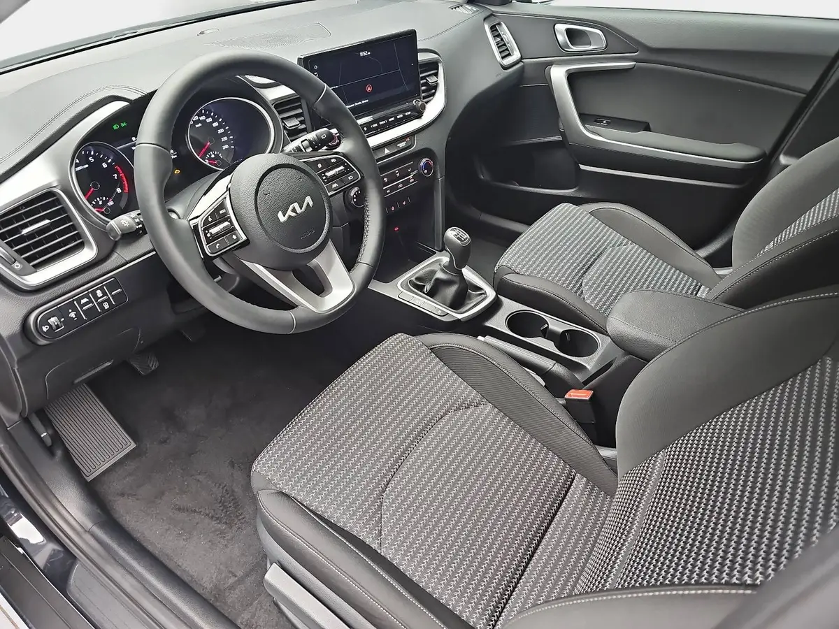 KIA XCEED 1.0 T-GDI 115 CORE MJ26 KOMFORT