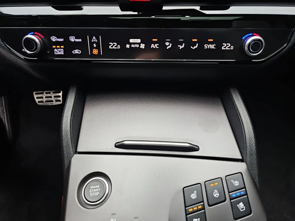 KIA SPORTAGE 1.6 T-GDI 150 2WD DCT GT-LINE MJ26 DRIVEWISE GLASDACH SOUND