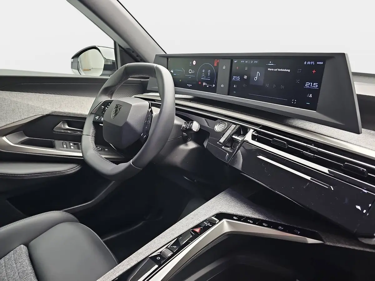 PEUGEOT 5008 1.2 HYBRID 145 E-DSC6 ALLURE KLIMA LED 7-S DAB 360