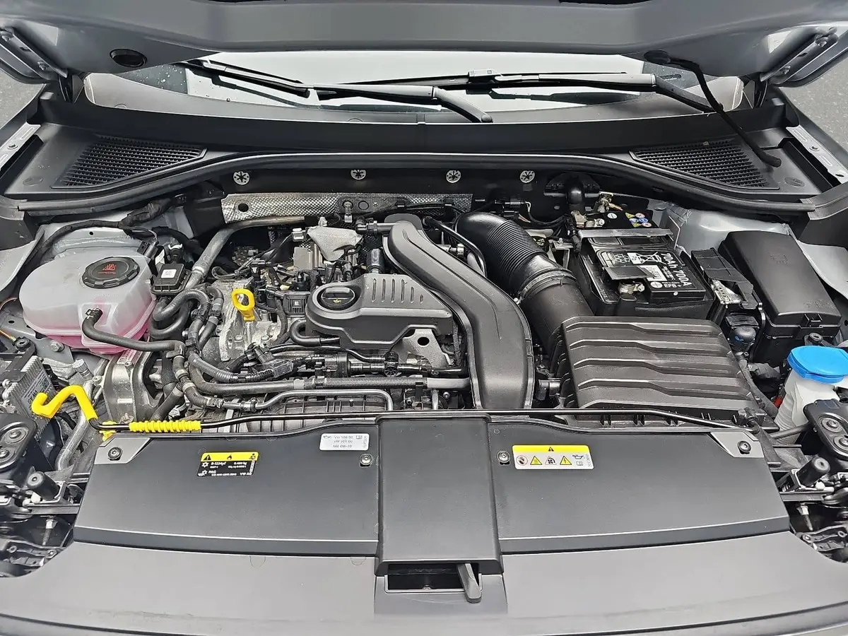 VW T-ROC 1.5 TSI DSG GOAL NAVI LED KLIMAAUTO ACC KAMERA AHK