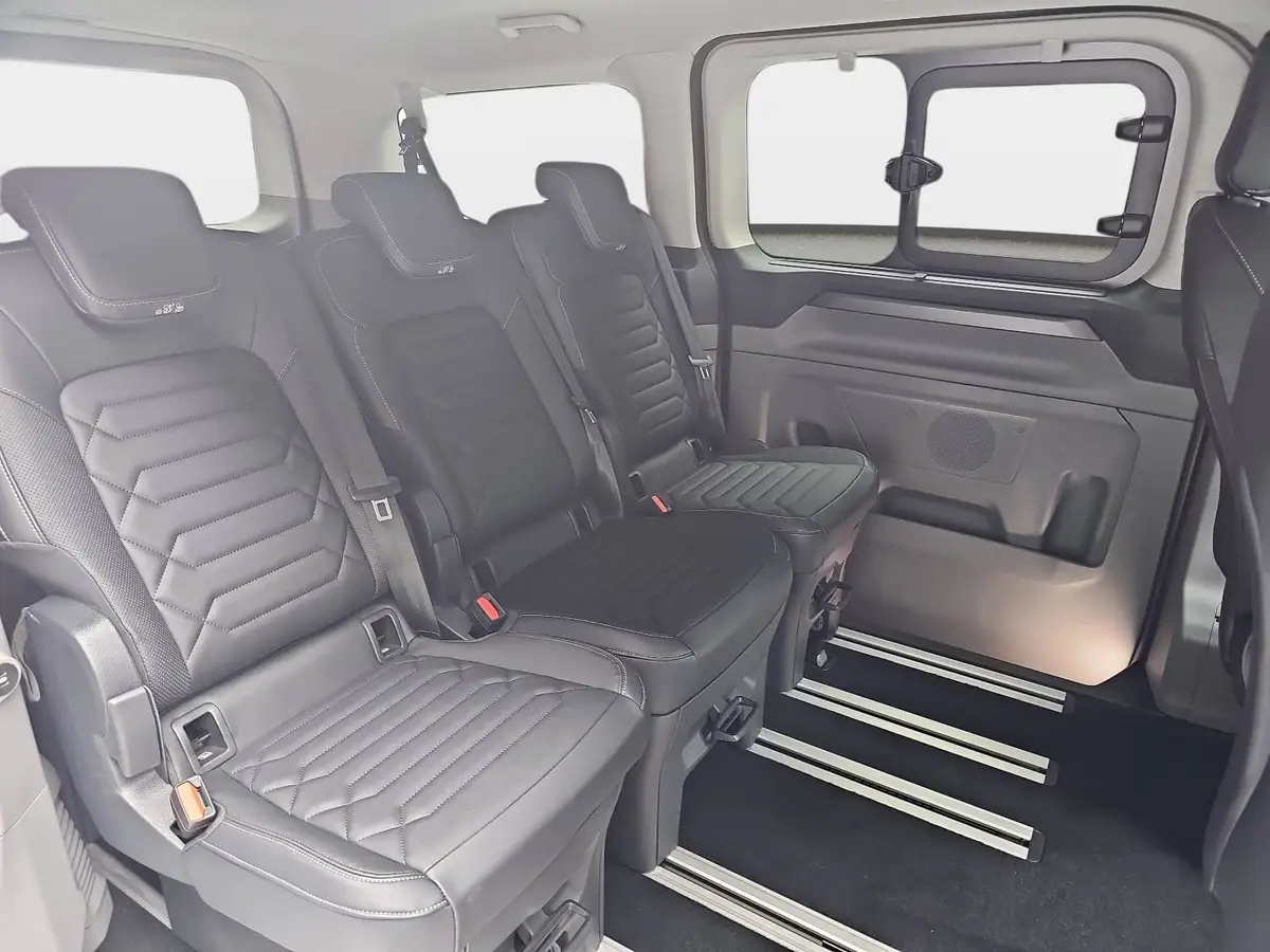 FORD TOURNEO CUSTOM 2.0 ECOBLUE AUTO. L1 TITANIUM X NAVI LED AHK