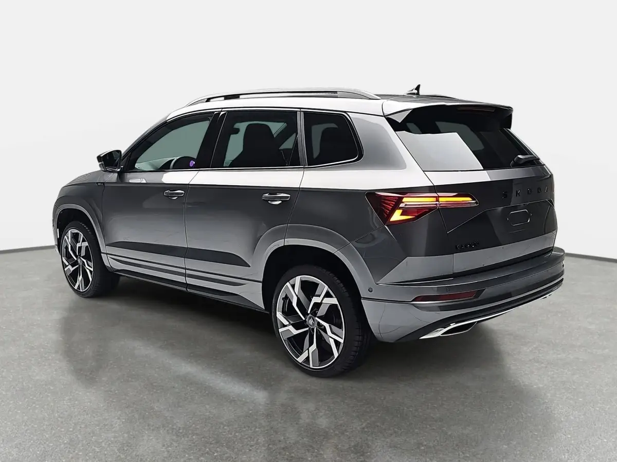 SKODA KAROQ 1.5 TSI DSG SPORTLINE NAVI LED ACC PANO WINTER KA