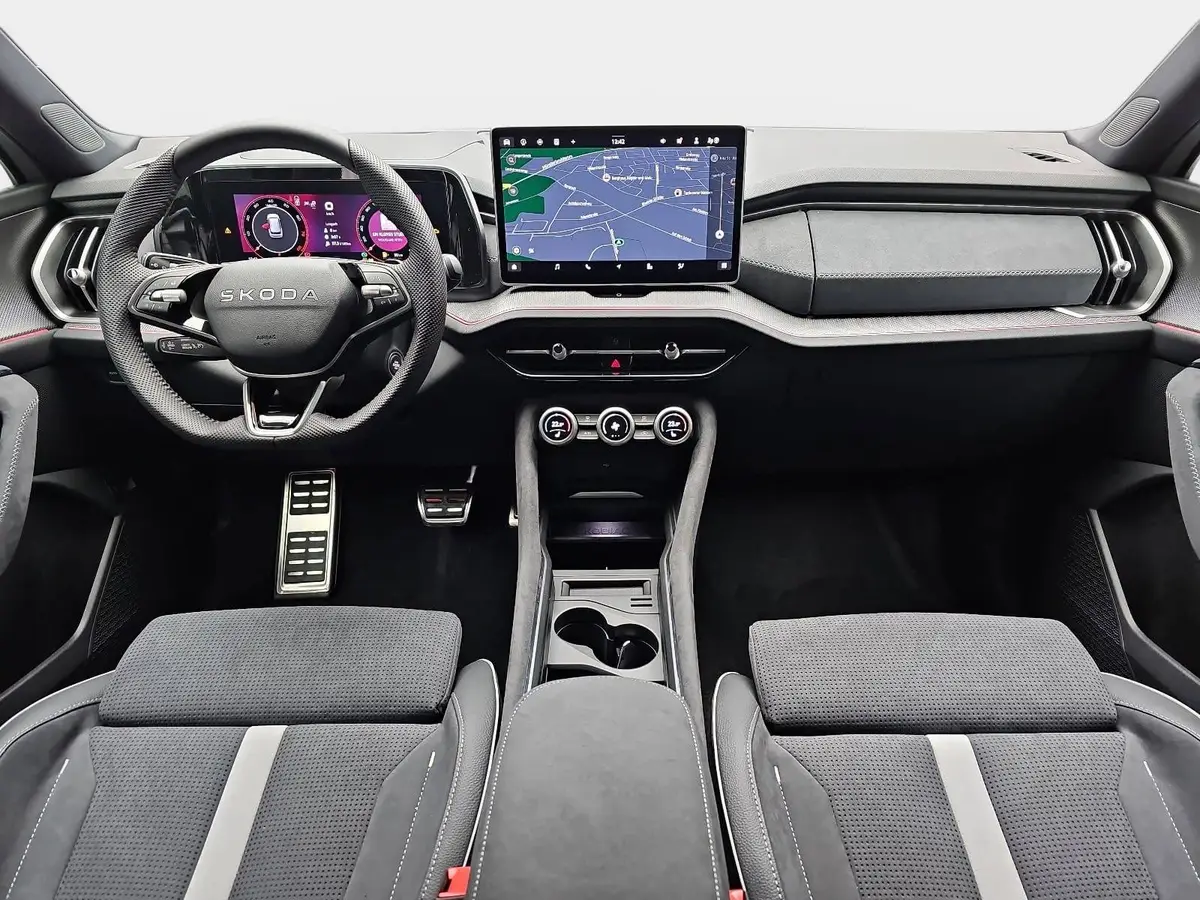 SKODA KODIAQ 1.5 TSI DSG SPORTLINE NAVI LED ACC WINTER 7-S KAME