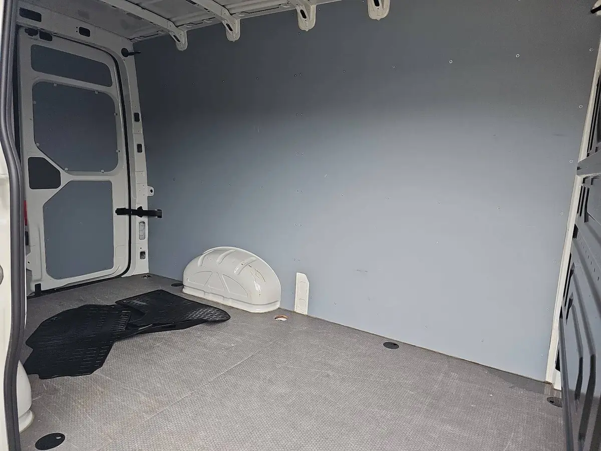 VW CRAFTER 35 TDI L3H3 FWD NAVI KLIMA 3-SITZER PDC AHK
