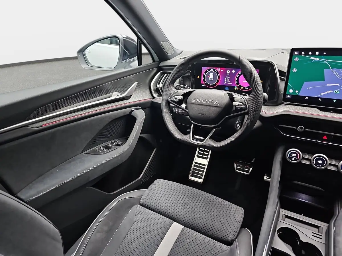 SKODA KODIAQ 1.5 TSI DSG SPORTLINE NAVI LED ACC PANO WINTER AHK