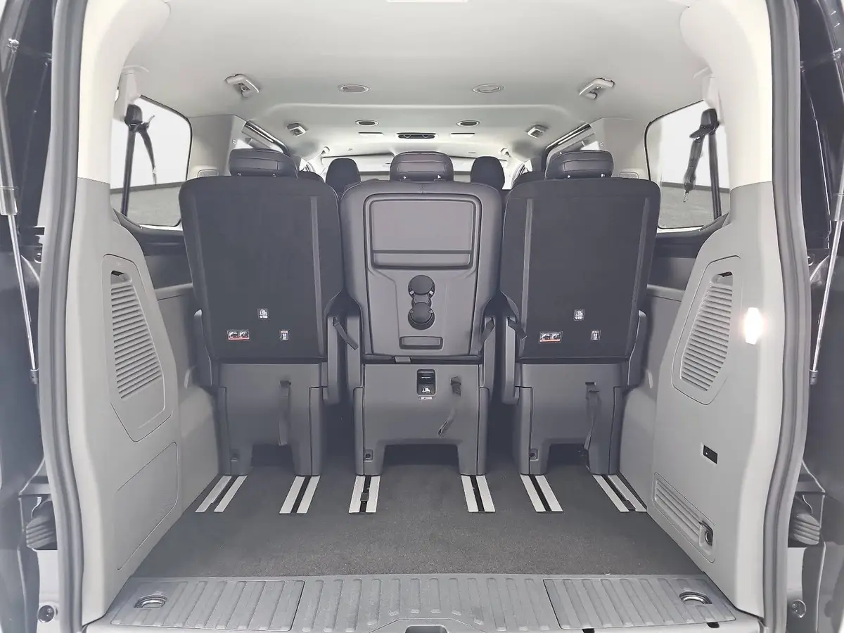 FORD TOURNEO CUSTOM 2.0 ECOBLUE AUTO. L1 TITANIUM X NAVI LED AHK