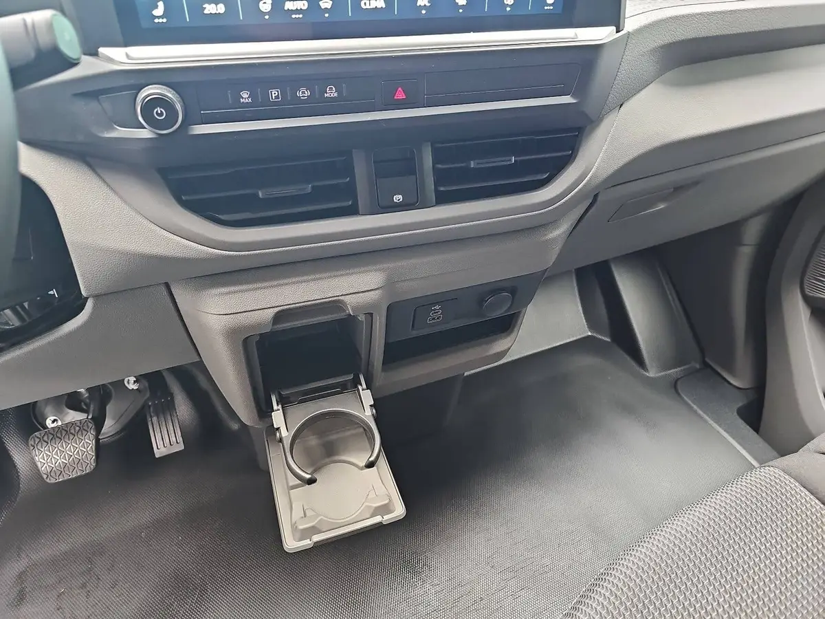 VW T7 TRANSPORTER 2.0 TDI DSG KASTEN L2H1 NAVI