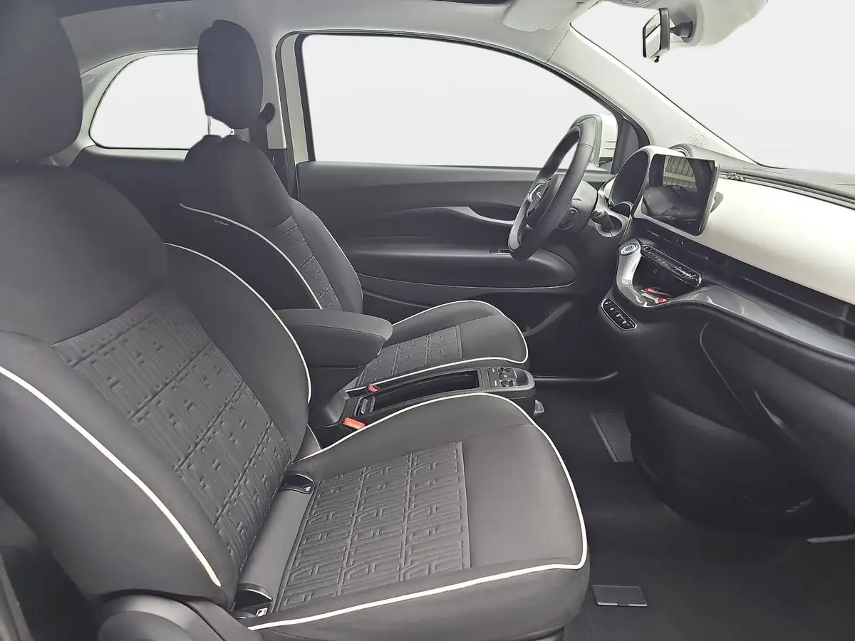 FIAT 500C ELEKTRO 42 KWH KOMFORT PAKET, 16-ZOLL LM-FELGEN