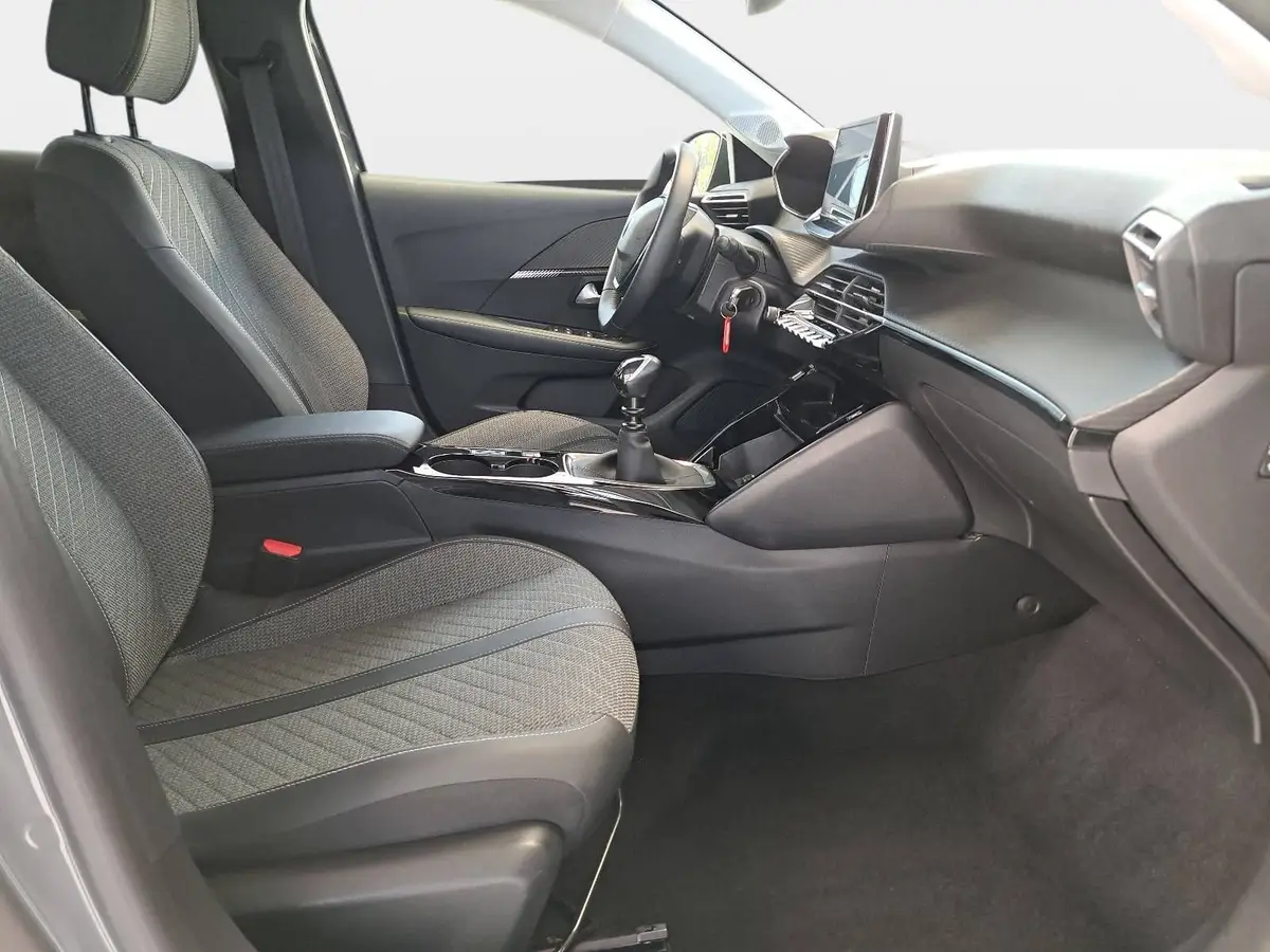 PEUGEOT 208 1.2 PURETECH 100 ALLURE LED DAB LM
