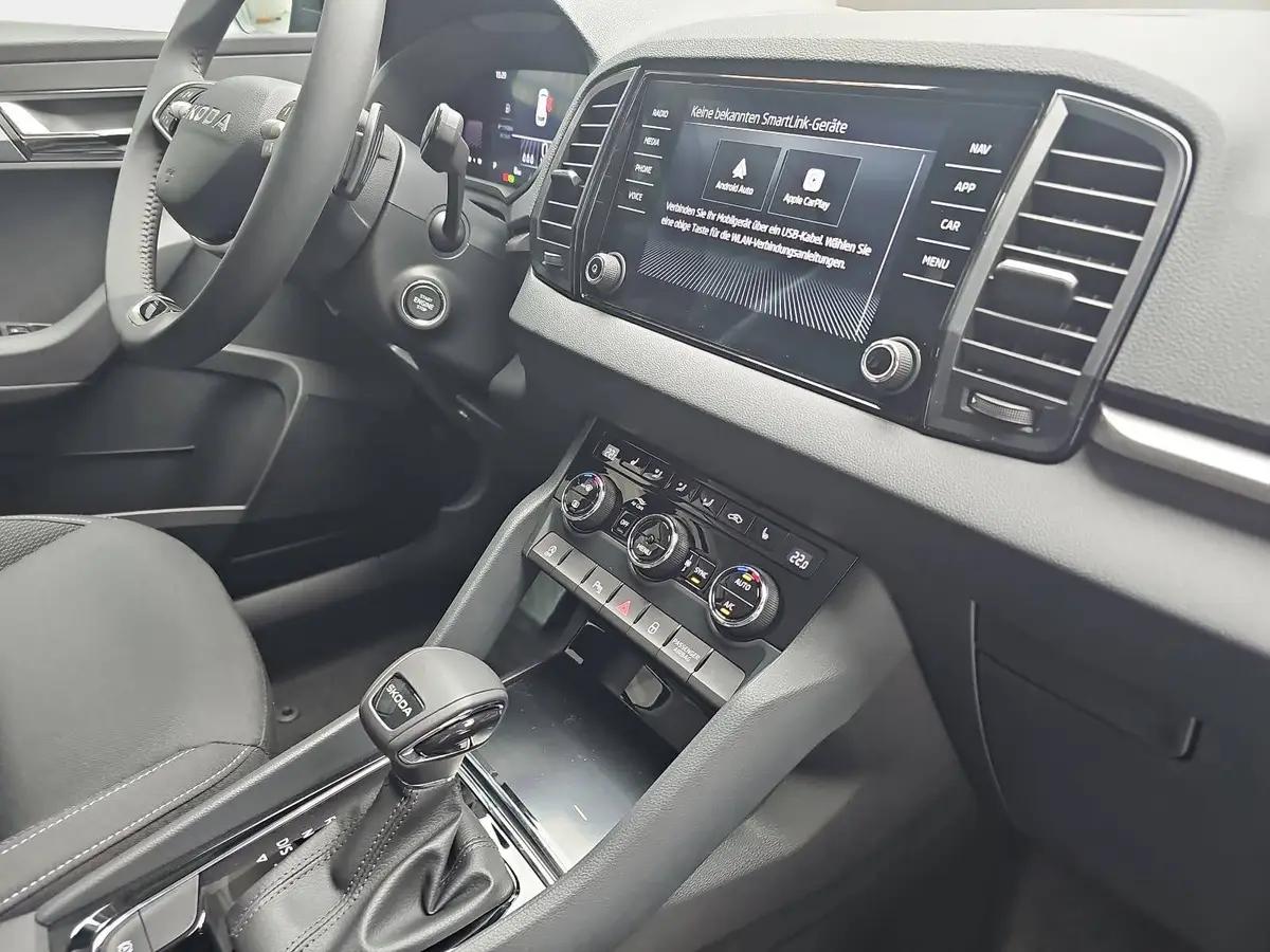 SKODA KAROQ 2.0 TDI DSG FAMILY LED KAMERA LM17