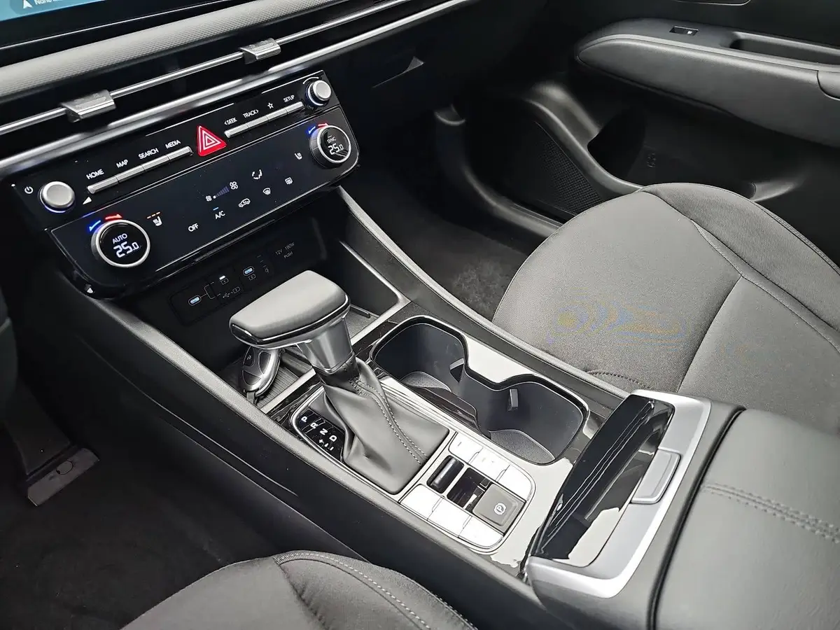 HYUNDAI TUCSON 1.6 T-GDI DCT7 STYLE 2WD NAVI LED DESIGN KAMERA W