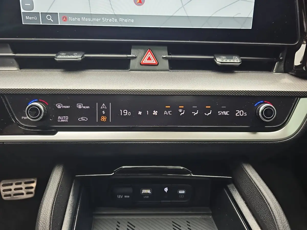 KIA SPORTAGE 1.6 CRDI DCT AWD GT-LINE SCHW.DACH DRIVEWISE GLASDACH SOUND