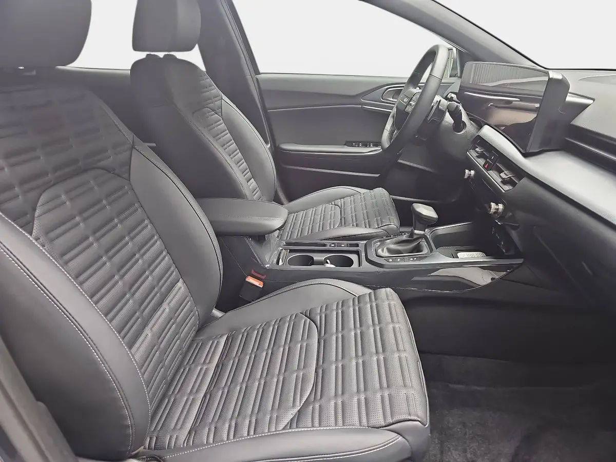 KIA XCEED 1.6 T-GDI 150 DCT SPIRIT MJ27 SOUND SITZ ADVANCED
