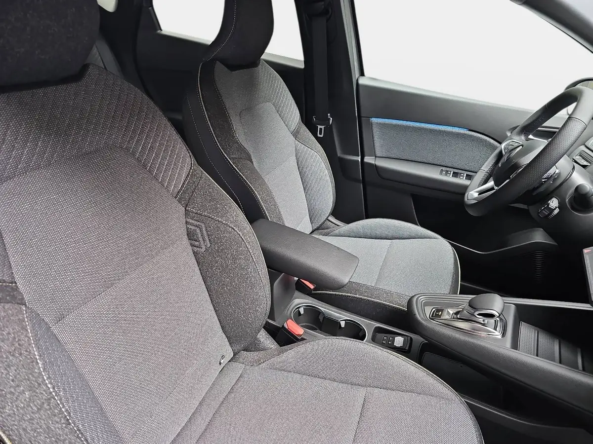 RENAULT CAPTUR II 1.3 TCE 160 EDC TECHNO LED KLIMA DAB KAMERA LM1