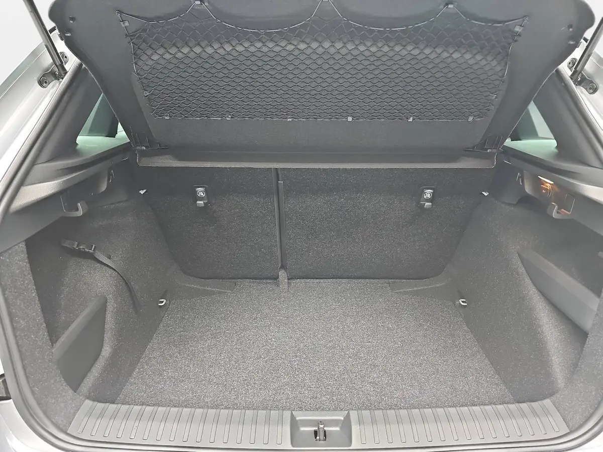 SKODA KAMIQ 1.0 TSI DSG MONTE CARLO LED PANORAMA WINTER KAMERA