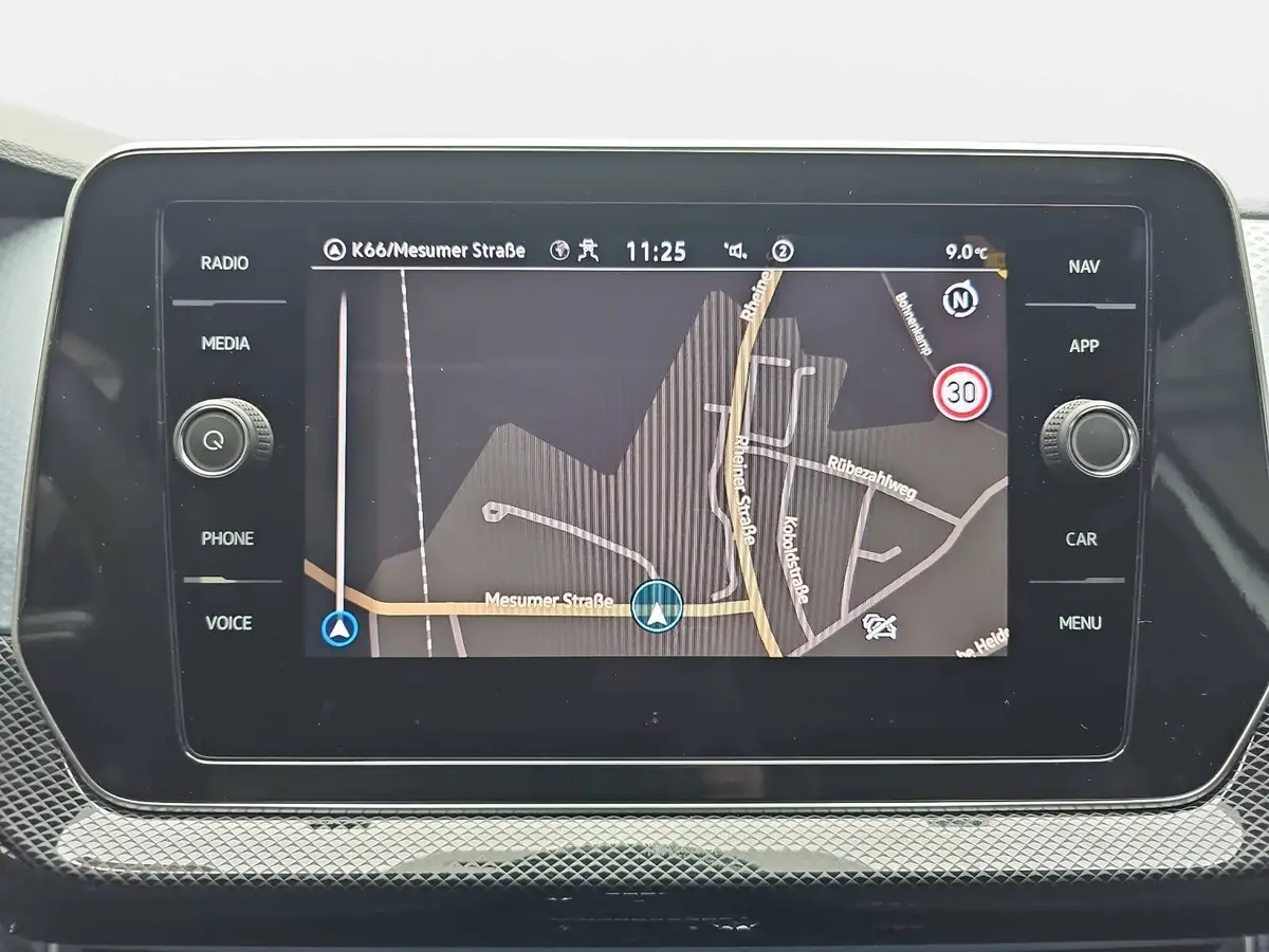 VW T-CROSS 1.0 TSI GOAL NAVI LED KLIMAAUTO ACC P-ASSIST WINTE