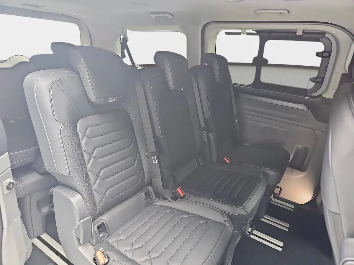 FORD TOURNEO CUSTOM 2.0 ECOBLUE AUTO. L1 TITANIUM X NAVI LED AHK