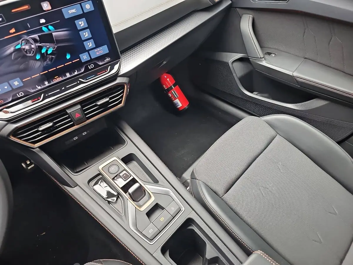 CUPRA FORMENTOR 1.5 ETSI DSG NAVI LED KAMERA 360
