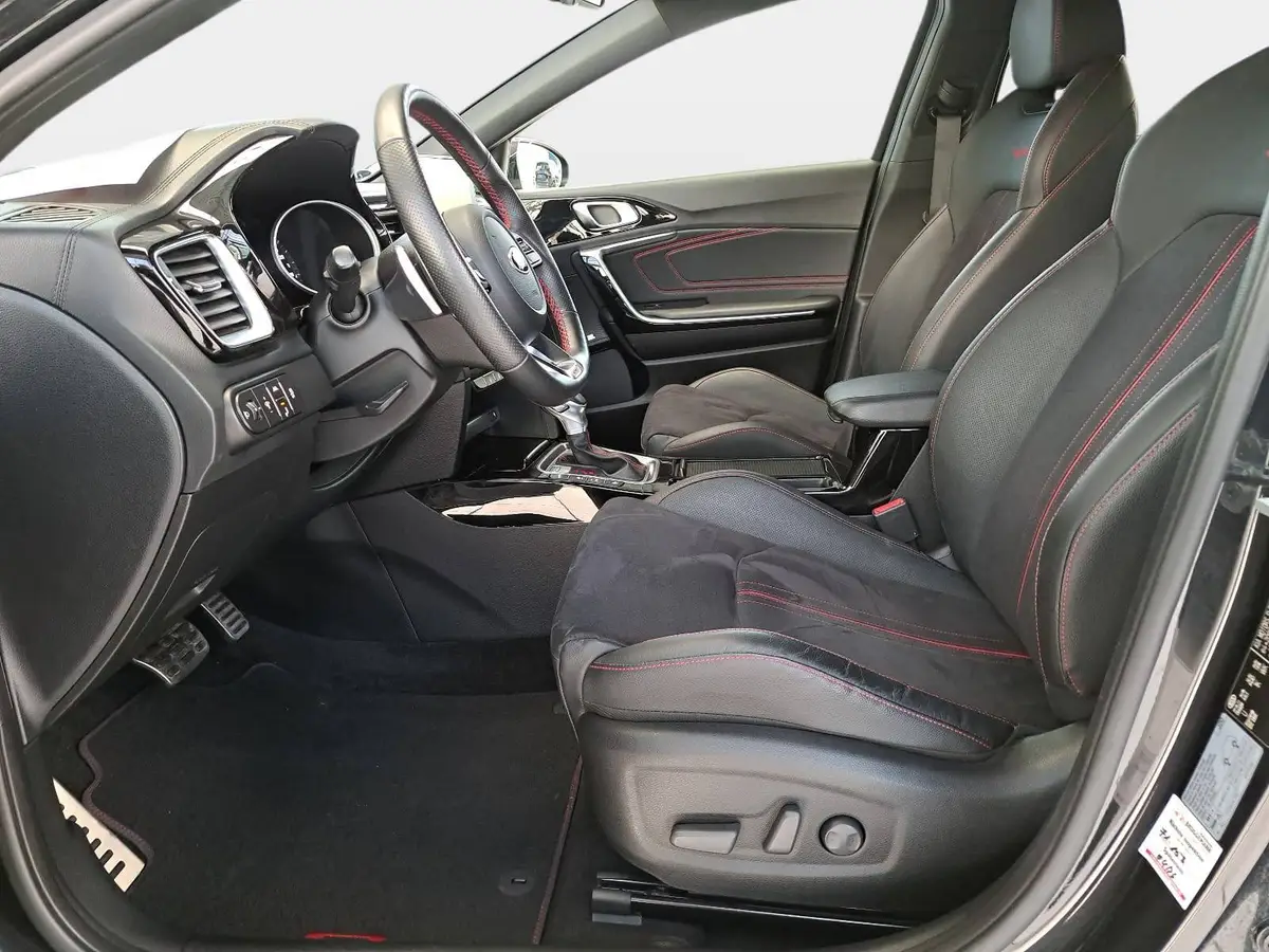 KIA CEED 1.6 T-GDI DCT7 GT MJ19 NAVI KOMFORT