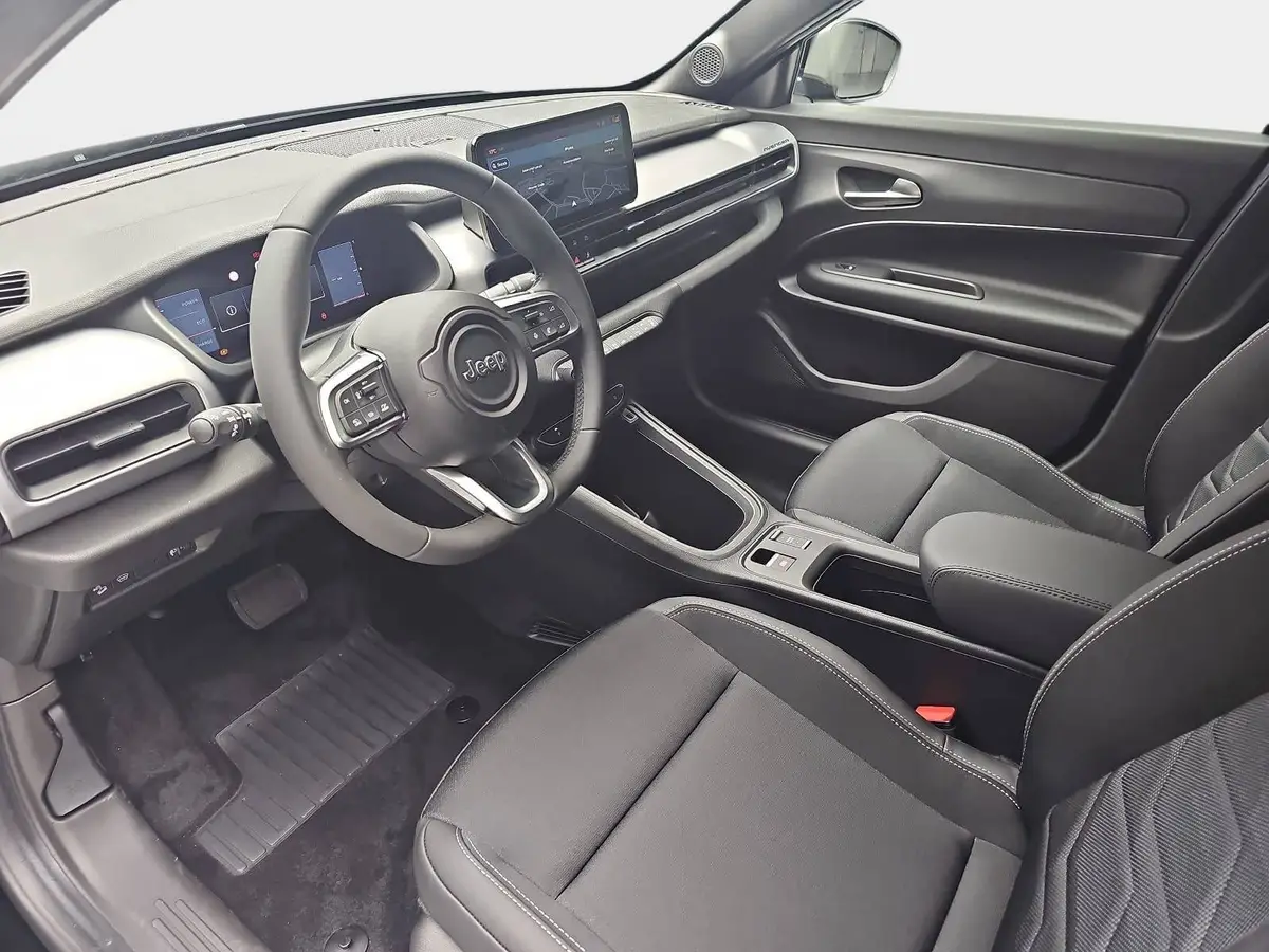 JEEP AVENGER 1.2 E-HYBRID T3 DCT BLACK EDITION MJ26 INFOTAINMENT & KOMFORTPAKET