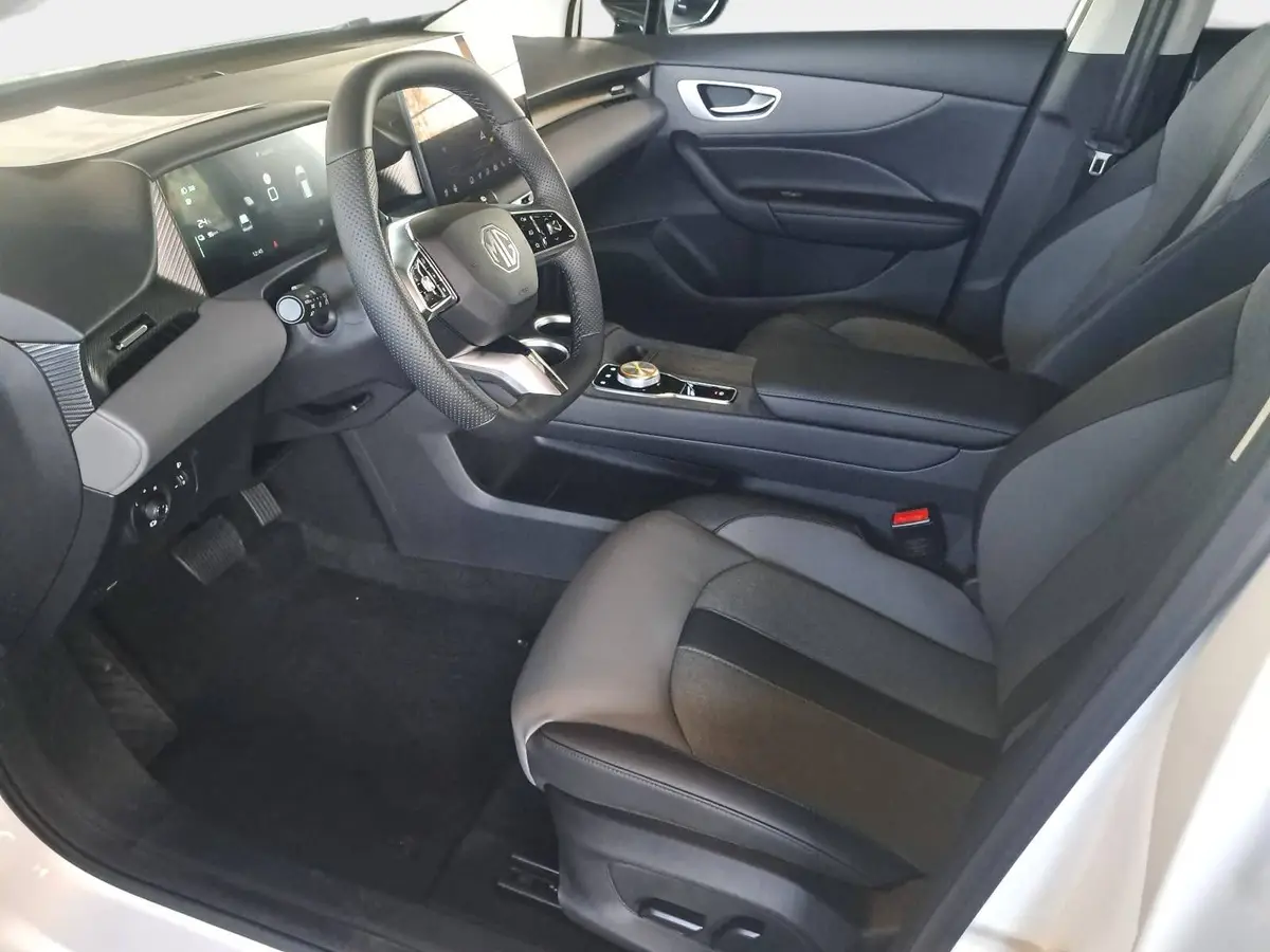 MG MG4 EV 64 KWH MY26 PREMIUM